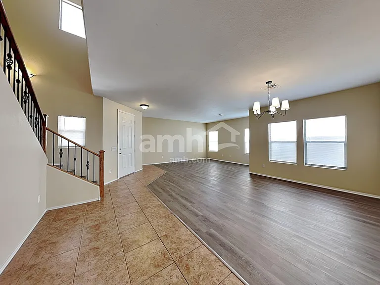 19718 E Canary Way — Photo 8