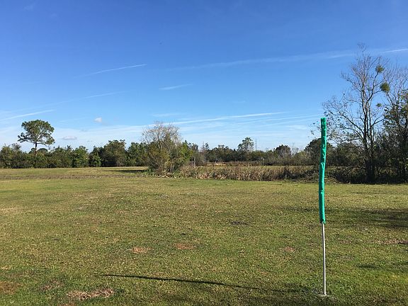 3rd image of 4805 Hunting Lodge Dr
