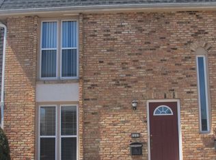 1117 Rue La Ville Walk, Saint Louis, MO 63141