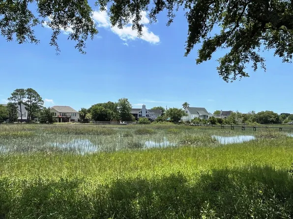 1279 Lakefront Dr, Charleston, SC 29412