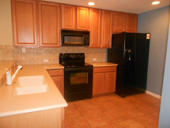 3rd image of 12648 Somerset Oaks St