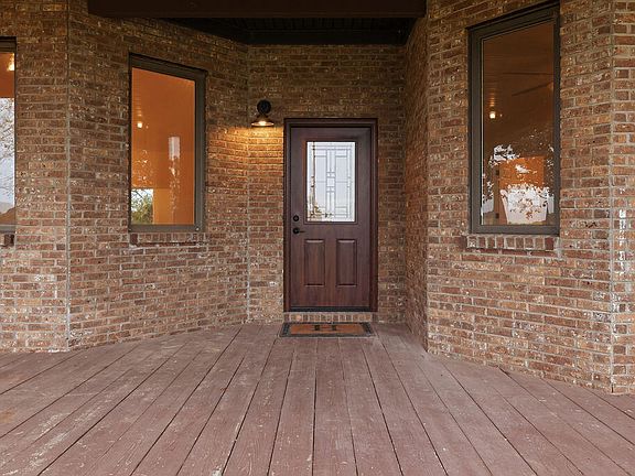 4th image of 5363 Central Rd