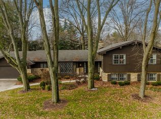 406 Ozark Trl, Madison, WI 53705