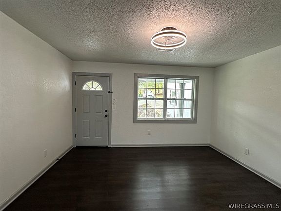 5th image of 593 Mary McClendon Rd