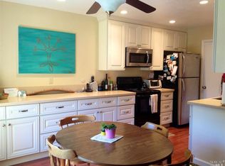 2990 Yulupa Ave, Santa Rosa, CA 95405