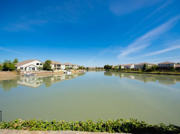 3733 Clubside Ln, Sacramento, CA 95835