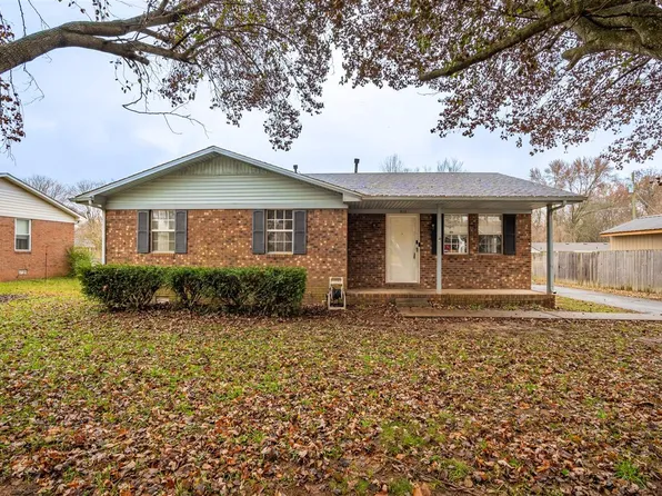 915 Mimosa Ln, Russellville, KY 42276