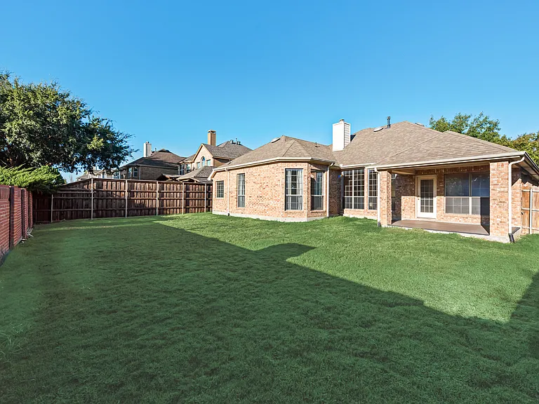 2517 Indian Hills Dr — Photo 17
