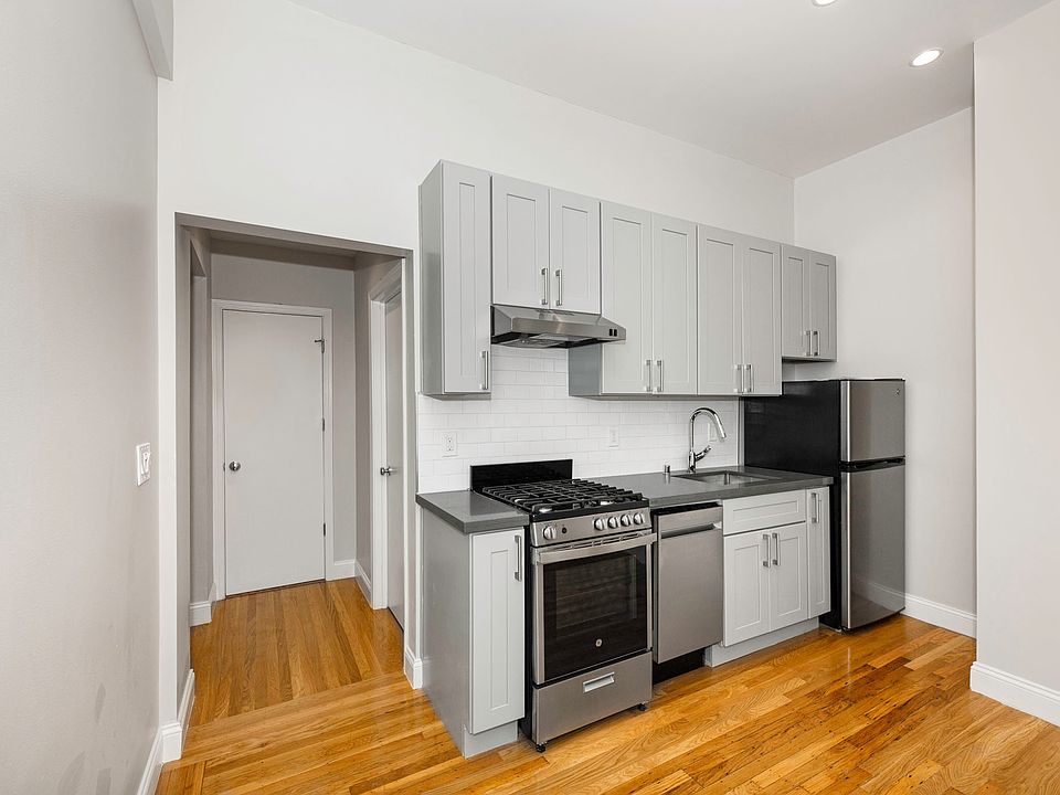 1st image of 312-322 Baker St #322A