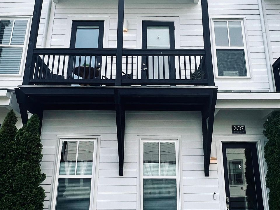 1st image of 207 Sessions St
