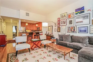 Sold by Avenue Sotheby's International Realty