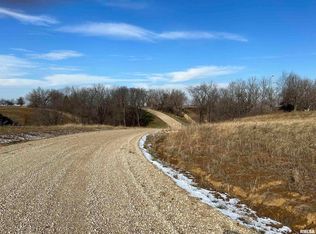 2 277th Ave, Le Claire, IA 52753