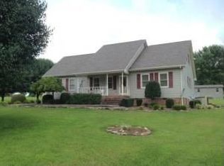 142 Trooper Ln, Livingston, TN 38570