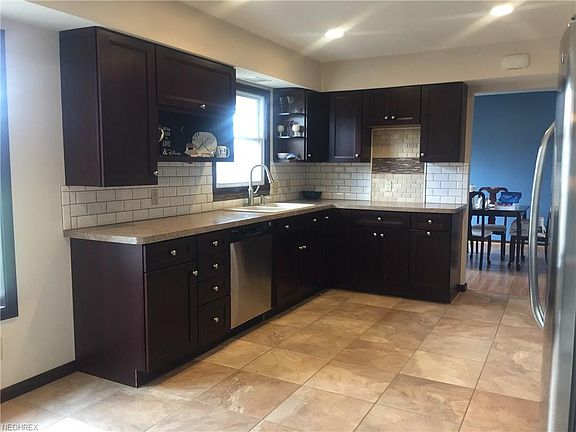 5th image of 8987 Crow Dr