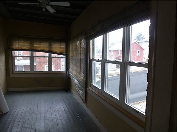 Enclosed porch