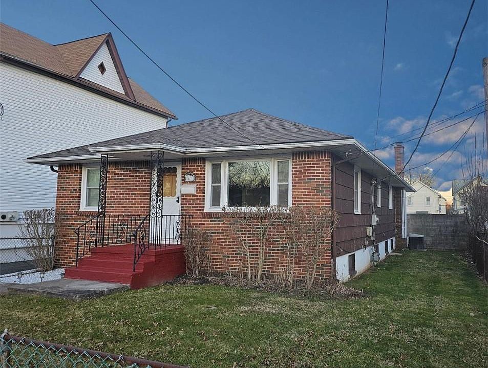 1st image of 54 Blauvelt Avenue