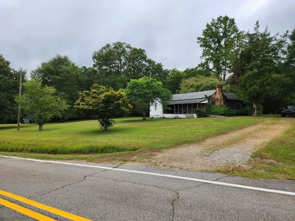 1177 Davis Rd, Carrollton, GA 30116