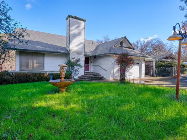 17730 Pomo Trl, Clearlake Oaks, CA 95423