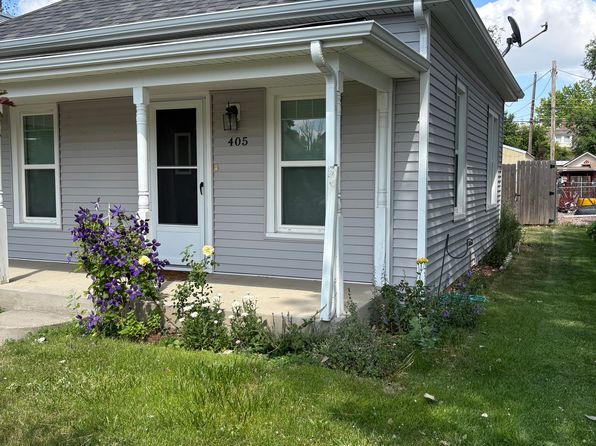 405 Maple Ave