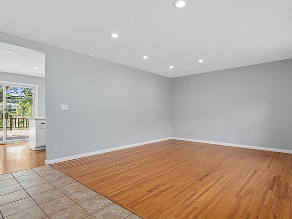 4th image of 4609 Terracewood Dr