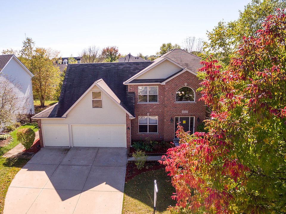 1st image of 24517 W Wellesley Cir