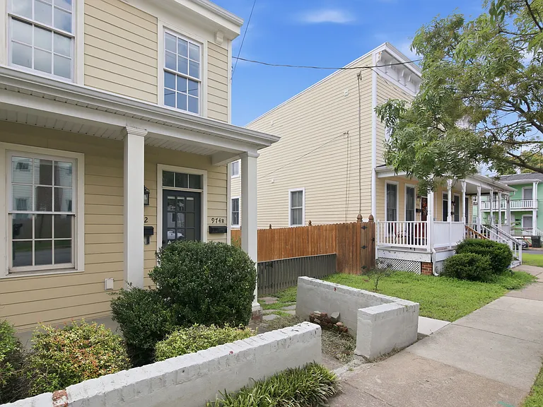 972 Pink St — Photo 2