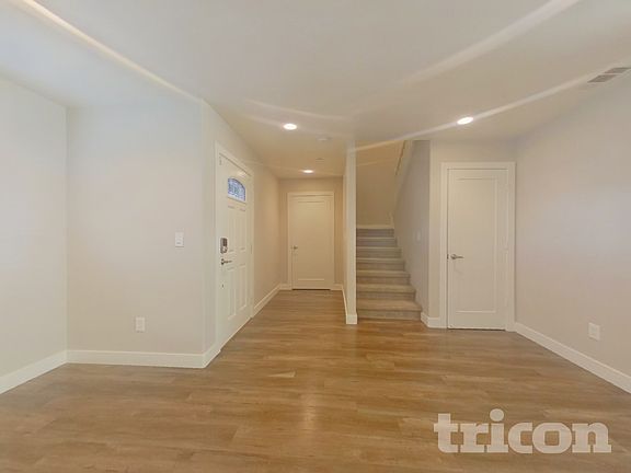2nd image of 2371 Coronado Ct