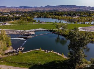 3588 N Prospect Way UNIT 100, Garden City, ID 83714