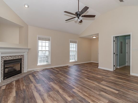3rd image of 2022 Sylvan Lake Dr