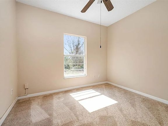 5th image of 7818 Country Run Pkwy