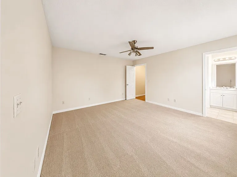 127 Titan Dr — Photo 7