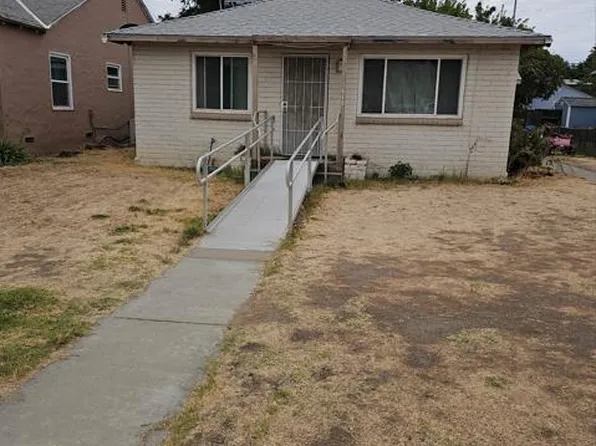 114 N J St, Madera, CA 93637