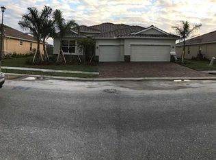 2119 Vermont Ln, Naples, FL 34120