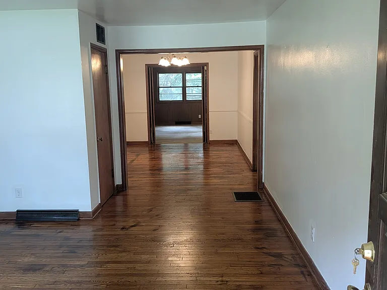1252 E Cozy St — Photo 3
