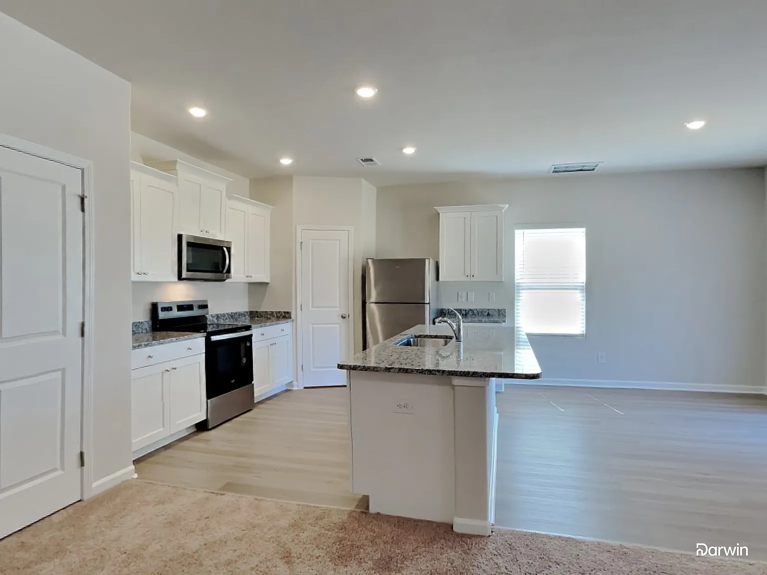 4 bed, 2.5 bath, 1800 sqft, $1,995 — Photo 3