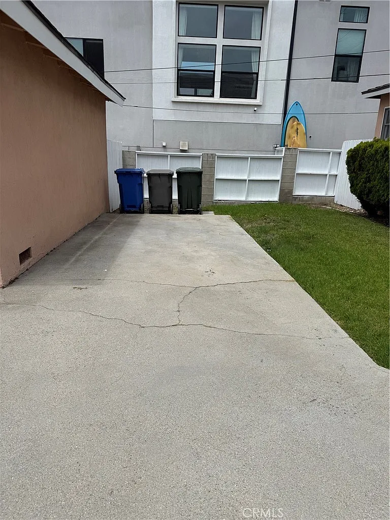 3 bed, 1157 sqft, $3,000 — Photo 4