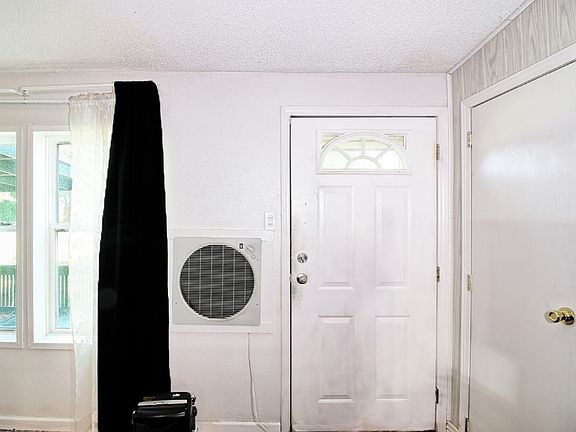 2nd image of 617 Americana Dr
