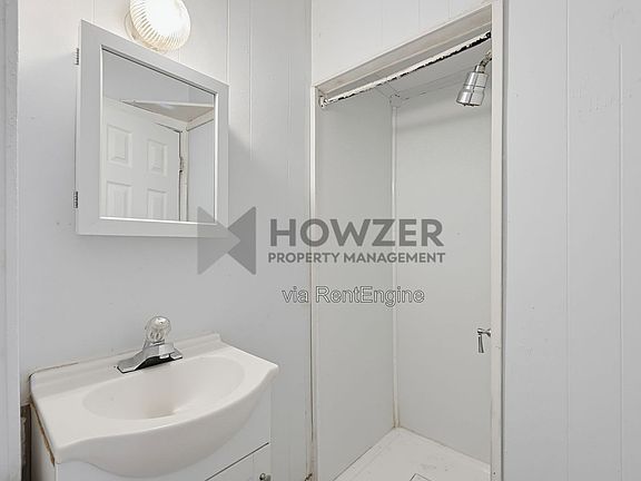 4th image of 109 Green St Unit 9