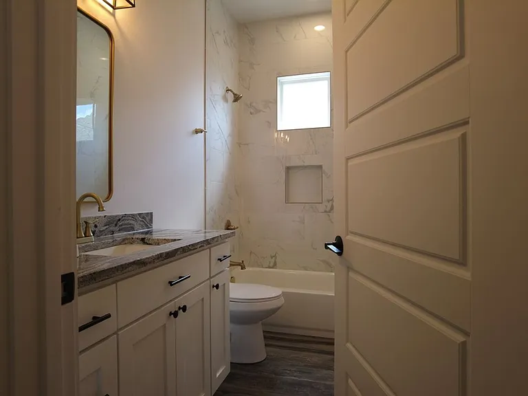 112 Madrona Ln — Photo 5