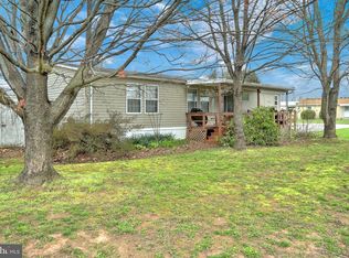 250 Westwood Dr, York, PA 17404