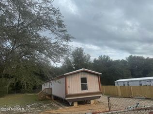 512 Lenore Ave, Interlachen, FL 32148