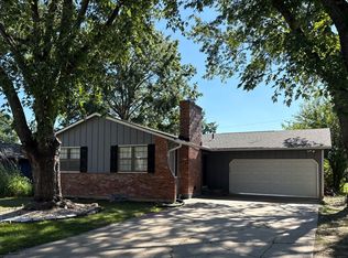 6525 SW 26th Ct, Topeka, KS 66614