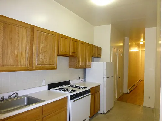 Rented by Bohemia Realty Group | media 39