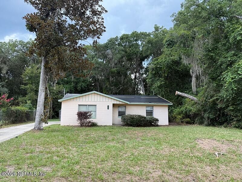 1st image of 107 WOODLAWN Road