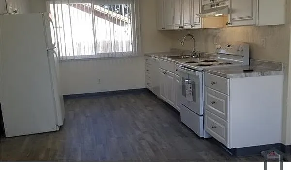 16240 Keith Way #B — Photo 1