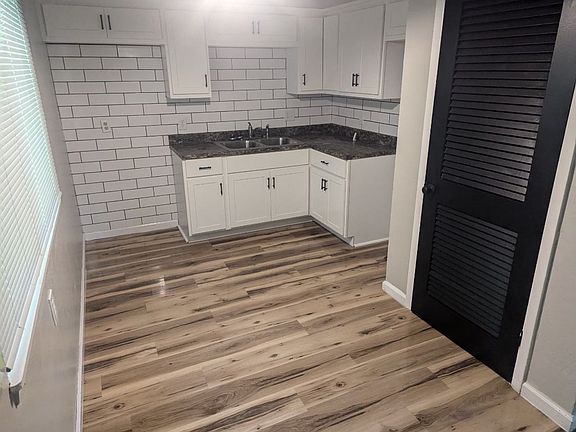 2nd image of 1223 & 1225 Frederick Blvd