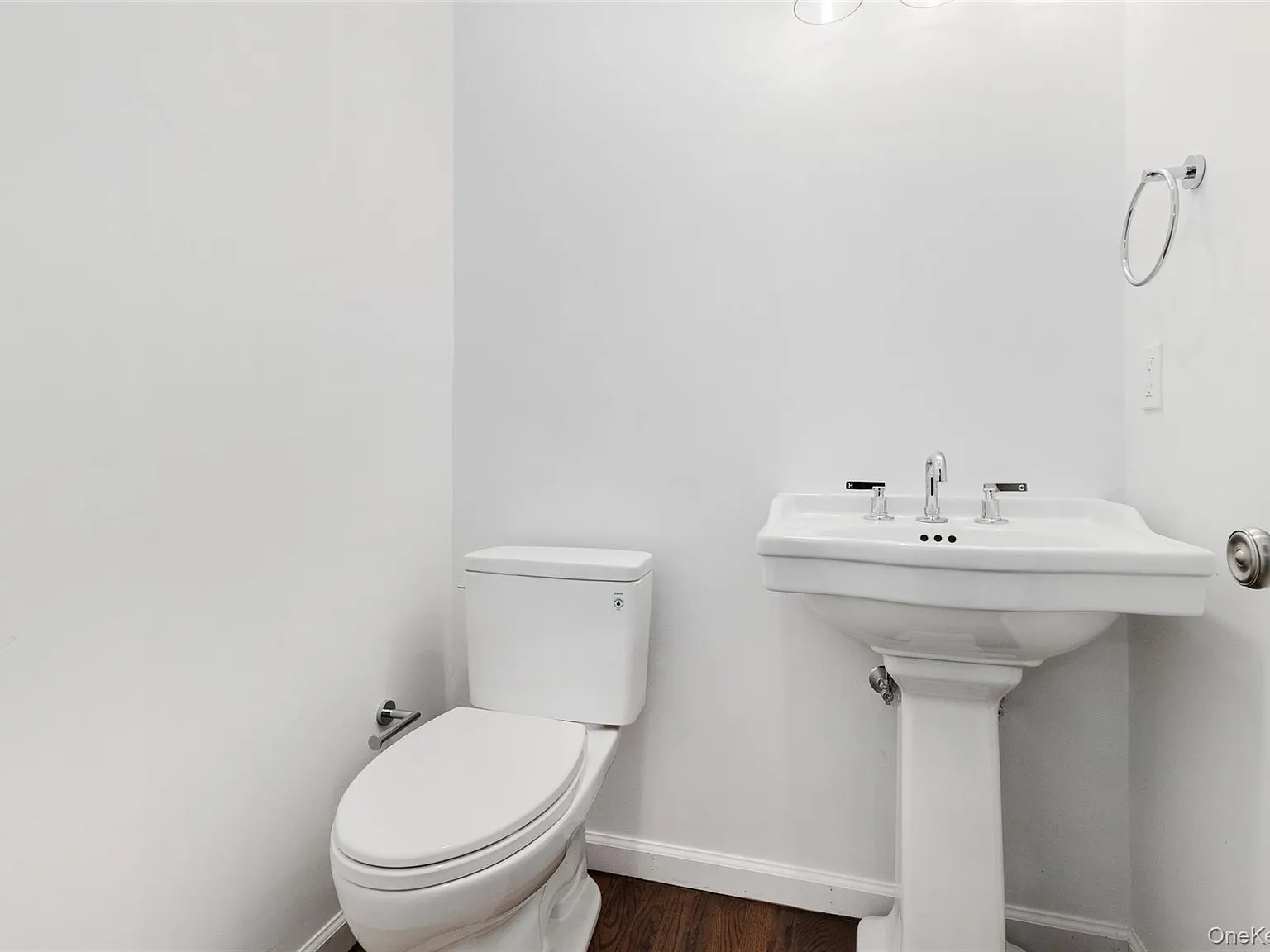 3 bed, 2.5 bath, 2100 sqft, $7,000 — Photo 4