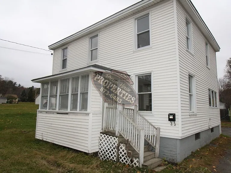 111 Kennedy Memorial Dr — Photo 3