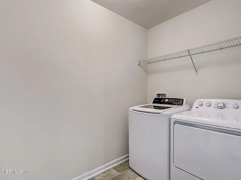 70 Cody St — Photo 41