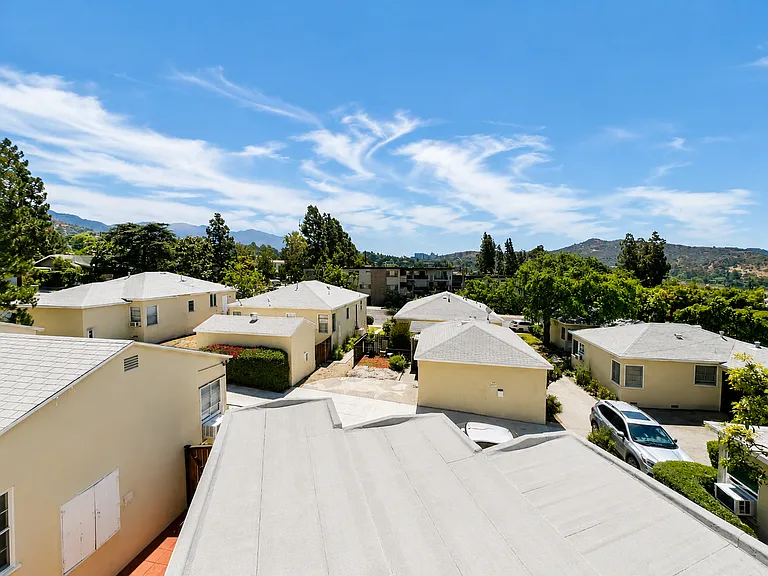 2306-2310 Mira Vista Ave — Photo 15